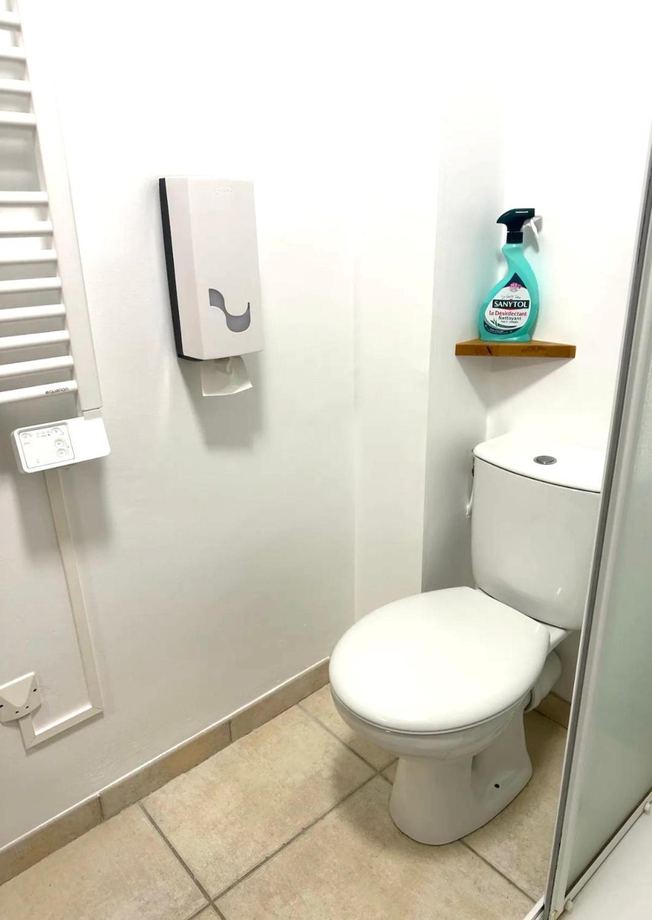 Villa Des Palmiers, Chambre 3, Lit Double فينوف سور لو المظهر الخارجي الصورة